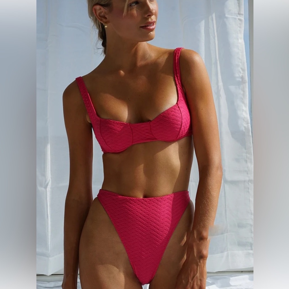 Knox/Larsen Pink Textured Bikini Swim Set